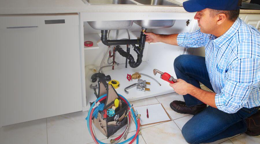 Local tankless water heater installation in Stronghurst, IL